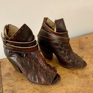 Women;s Freebird "Eagle" Sandals